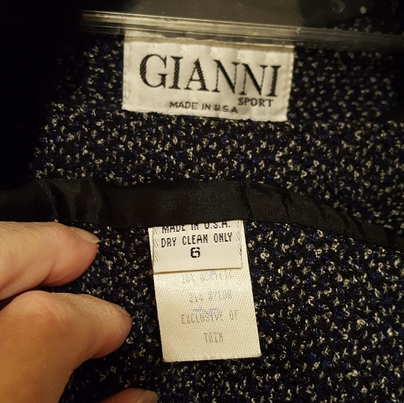 Women's Original Gianni Wool Skirt Set - Picture 7 of 8